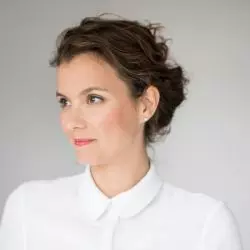 Amandine Savary