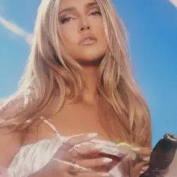 Ana Mena