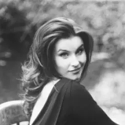 Anna Devin