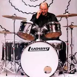 Bun E. Carlos