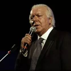 Carlos Do Carmo