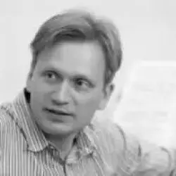 Юрий Серов