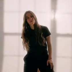 Elori Saxl