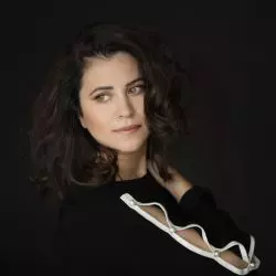 Esther Birringer