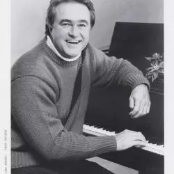 Frank Mills