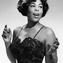 Gloria Lynne