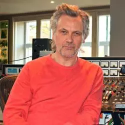 Guy Chambers