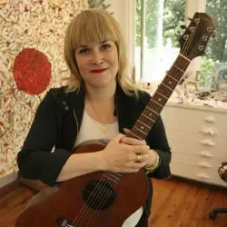 Holly Muñoz