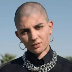 Hu