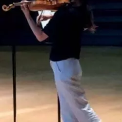 Julia Hwang