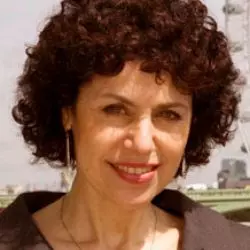 Lesley Schatzberger