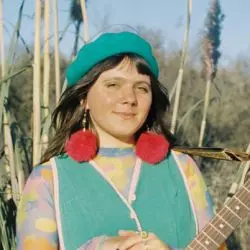 Mae Powell