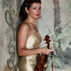 Márta Ábrahám