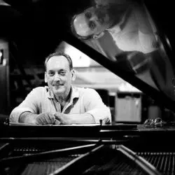 Michael Weiss