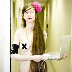 No Bra