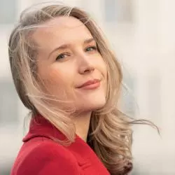 Sarah McKenzie
