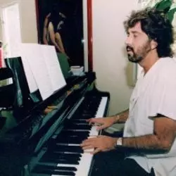Shuki Levy