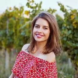 Simona Martausová
