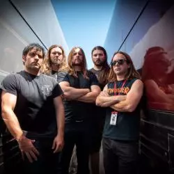 Unearth