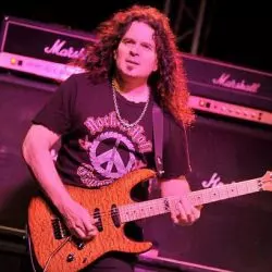 Vinnie Moore