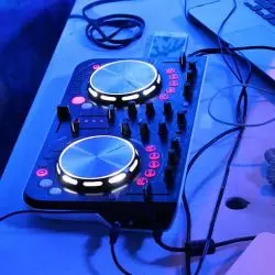 Elektronikus zene