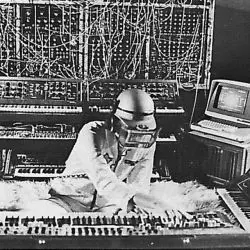 IDM