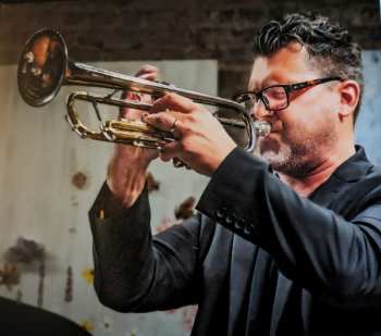 CD Affinity Trio: Hindsight