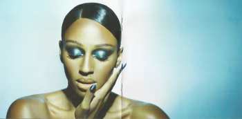 CD Alexandra Burke: Heartbreak On Hold