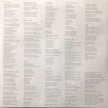 LP Aliocha Schneider: Naked