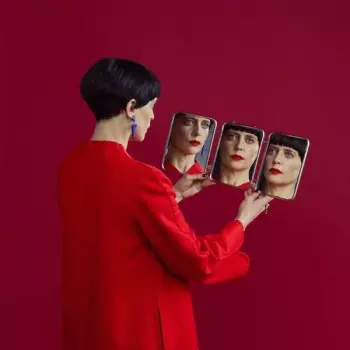Angèle David-Guillou: A Question Of Angles
