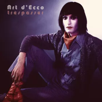 Art d'Ecco: Trespasser