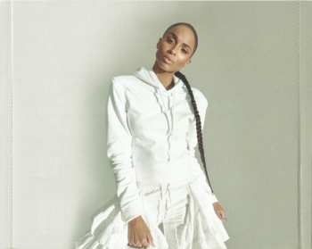 CD Ciara: Beauty Marks