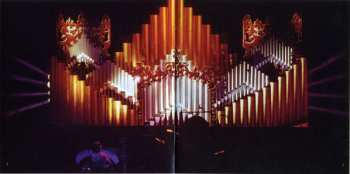 CD Boston: Don't Look Back