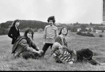 LP Burnin Red Ivanhoe: W. W. W.