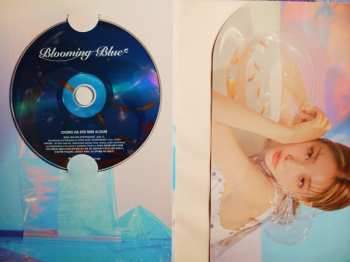 CD Kim Chung Ha: Blooming Blue