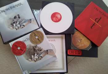 2LP/2CD/DVD/SP/Dobozkészlet/Blu-ray Dream Theater: Distance Over Time DLX | LTD | NUM | PIC | CLR