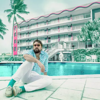 Ewan Currie: Strange Vacation