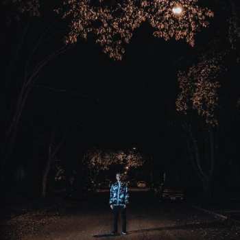 Album Factor Chandelier: Eastlake