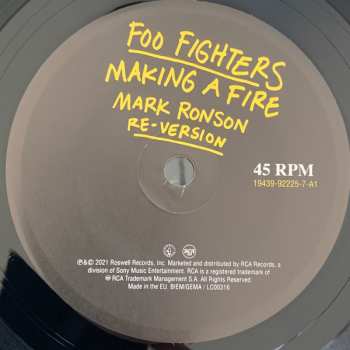 SP Foo Fighters: Making A Fire (Mark Ronson Re-Version) / Chasing Birds (Preservation Hall Jazz Band Re-Version) LTD