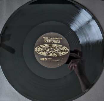 2LP Free The Robots: Kaduwa