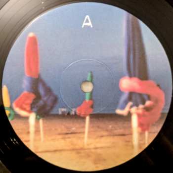 LP Hrsta: Ghosts Will Come And Kiss Our Eyes