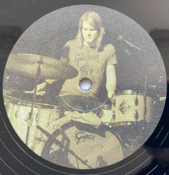 2LP/CD/DVD In The Country: Sounds And Sights