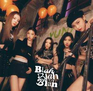 CD Itzy: Blah Blah Blah