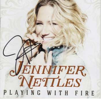 CD Jennifer Nettles: Playing With Fire