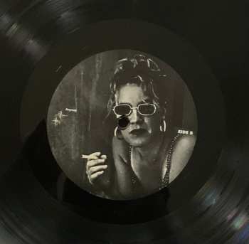 LP Jenny Mae: What's Wrong With Me? (Singles & Unreleased Tracks 1989-2017)