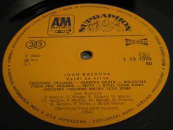 LP Joan Baez: Vyjdi Ze Stínu