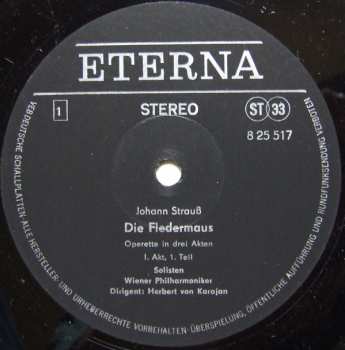 3LP/Dobozkészlet Herbert von Karajan: Die Fledermaus (3xLP + BOX + BOOKLET)