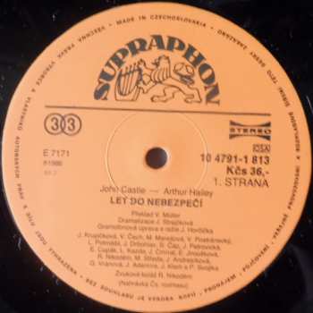 3LP John Castle: Let Do Nebezpečí