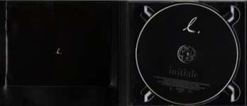 CD L: Initiale