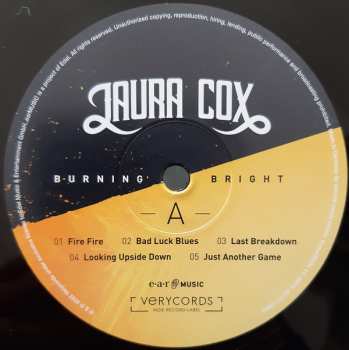 LP Laura Cox Band: Burning Bright